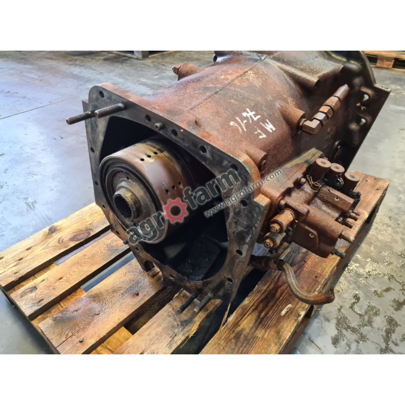 GEARBOX MASSEY FERGUSON 7616 1504B1 GEARBOX MASSEY FERGUSON 7616 1504B1