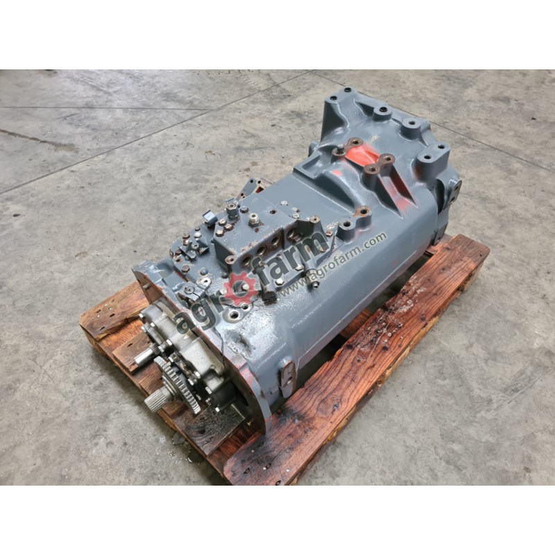 SKRZYNIA BIEGÓW FORD 5640 SKRZYNIA BIEGÓW FORD 5640