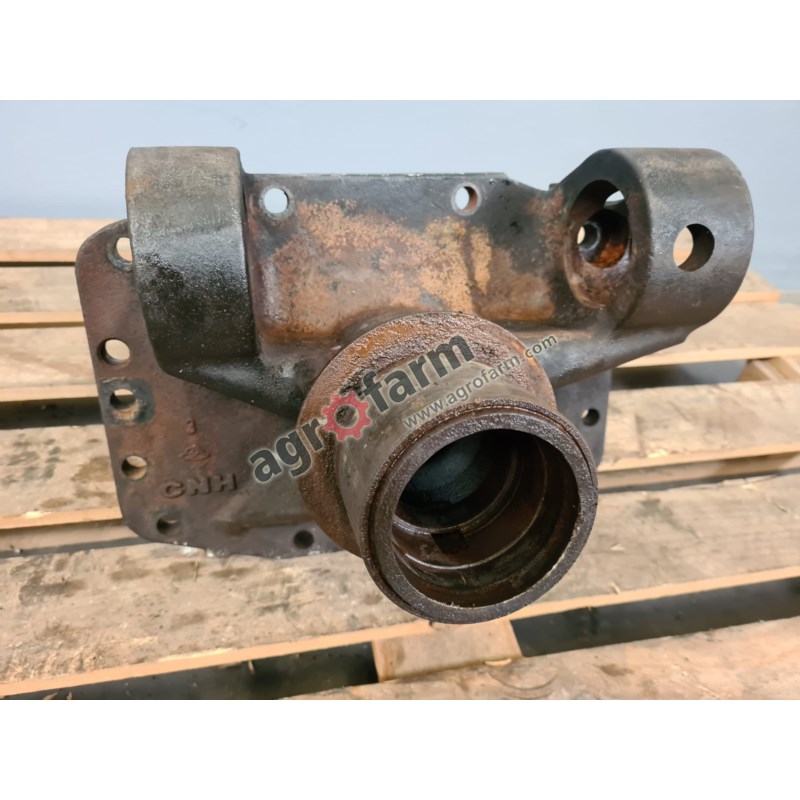 UCHWYT DYFERENCJAŁU 87660413 CNH UCHWYT DYFERENCJAŁU 87660413 CNH