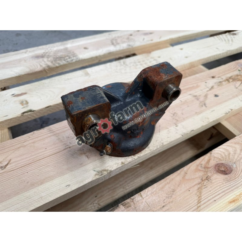 PODPORA MOSTU PRZEDNIA MASSEY FERGUSON 394 PODPORA MOSTU PRZEDNIA MASSEY FERGUSON 394
