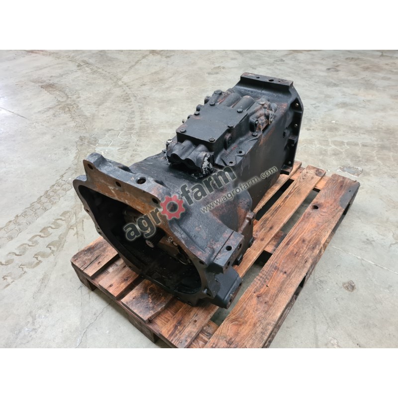 NEW HOLLAND TS125A GEARBOX NEW HOLLAND TS125A GEARBOX