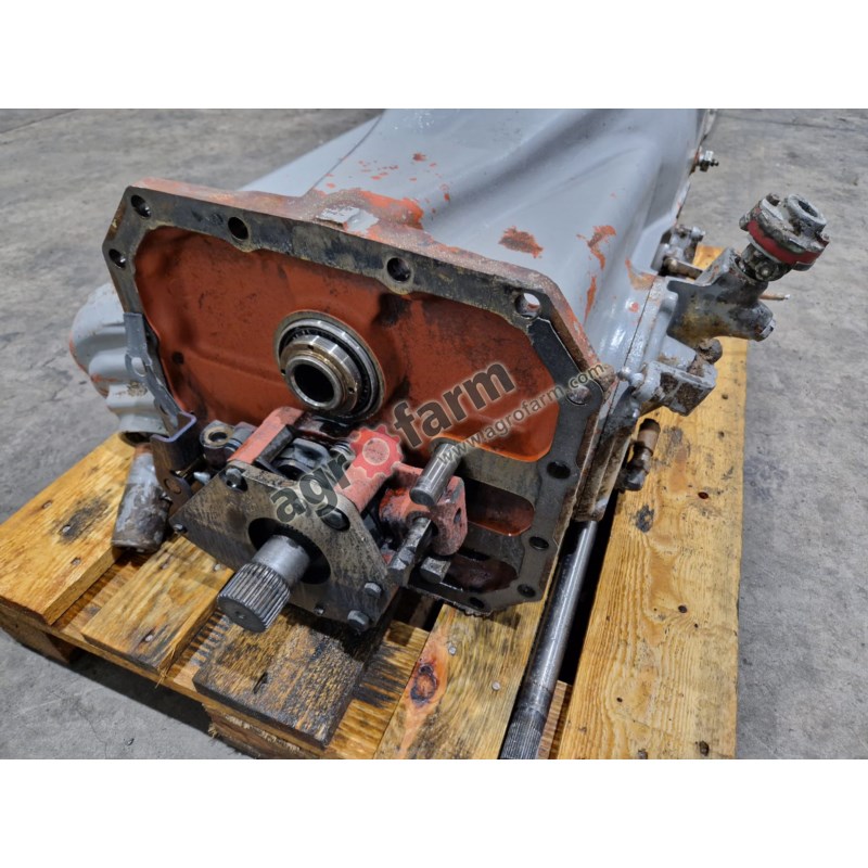 GEARBOX MASSEY FERGUSON 2640 GEARBOX MASSEY FERGUSON 2640
