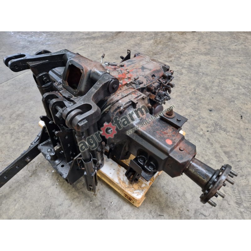 Rear Axle MASSEY FERGUSON 6180 Rear Axle MASSEY FERGUSON 6180