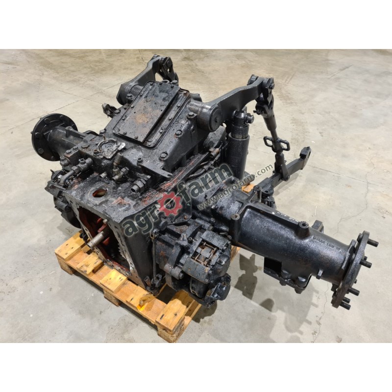 TYLNY MOST DEUTZ FAHR AGROSTAR 6.61 4374608R TYLNY MOST DEUTZ FAHR AGROSTAR 6.61 4374608R