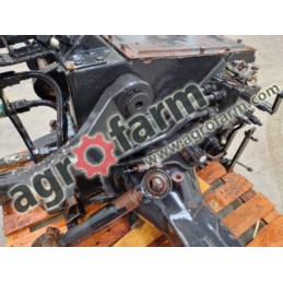 TYLNY MOST VALTRA VALMET 700
