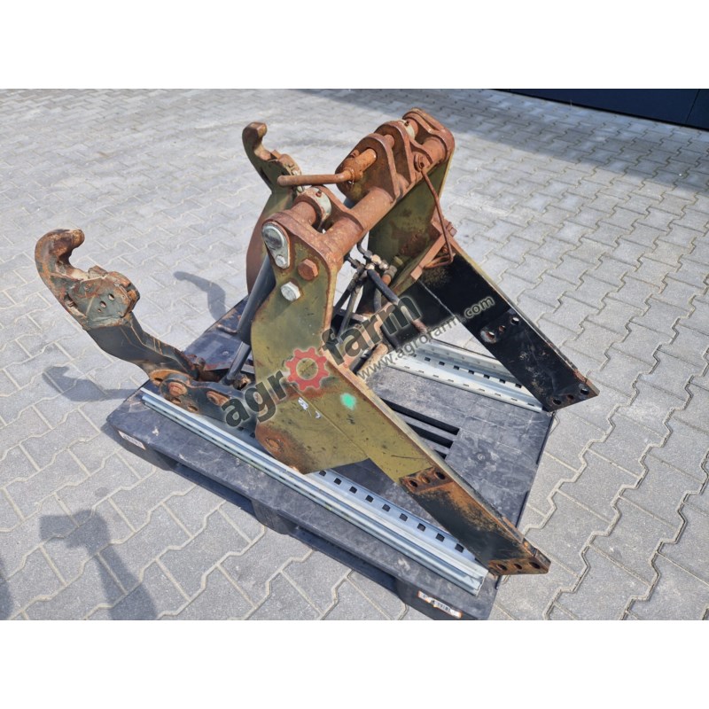 Front three-point linkage New Holland TS 100 80 90 110 115 120 Front three-point linkage New Holland TS 100 80 90 110 115 120