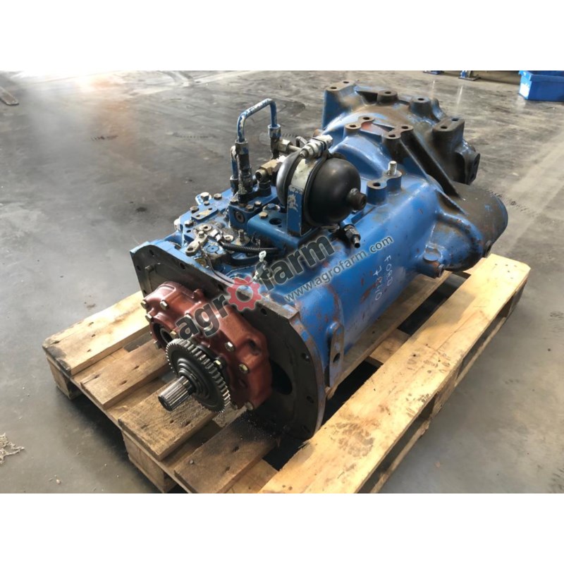 SKRZYNIA BIEGÓW FORD 7840 F0NN7003FD