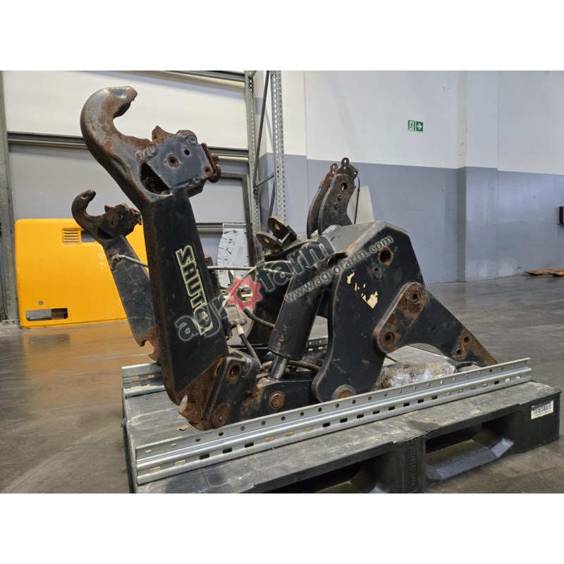 HITCH AND PTO FRONT LINKAGE DEUTZ SAUTER HITCH AND PTO FRONT LINKAGE DEUTZ SAUTER