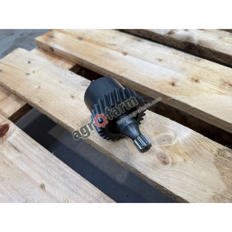 WAŁEK POMPY HYDRAULICZNEJ UŻYWANE AGROSTAR 6.61 WAŁEK POMPY HYDRAULICZNEJ UŻYWANE AGROSTAR 6.61