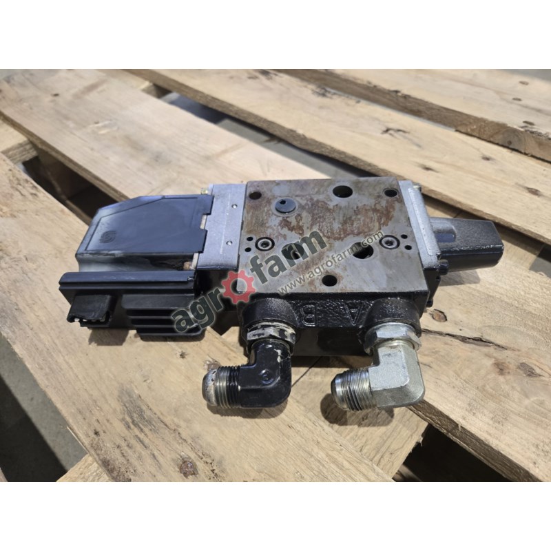 Zawór hydrauliczny Valtra T171, T181, T191
