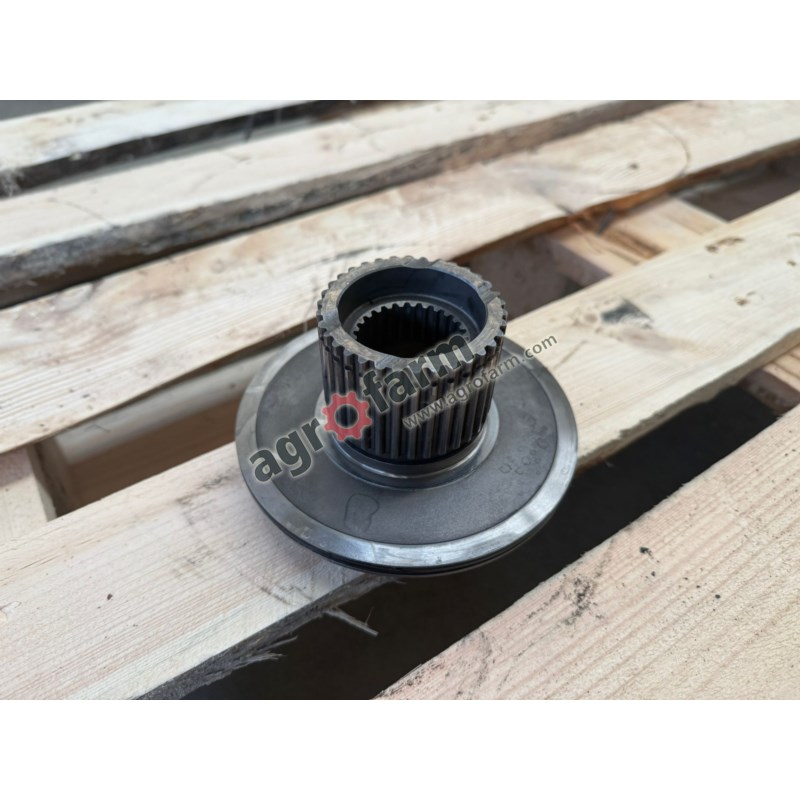 Piasta sprzęgła FWD Massey Ferguson