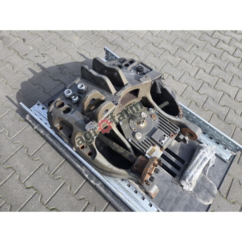 TUZ, przedni podnośnik, WOM Claas Axion 870