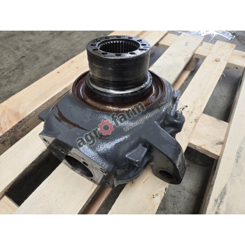 Zwrotnica prawa Valtra T171, T191, T174, T173