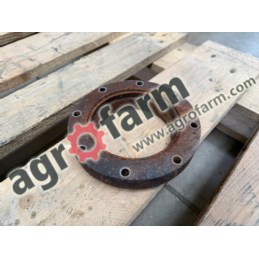 Pokrywa wału napędowego John Deere 6120M 6140R