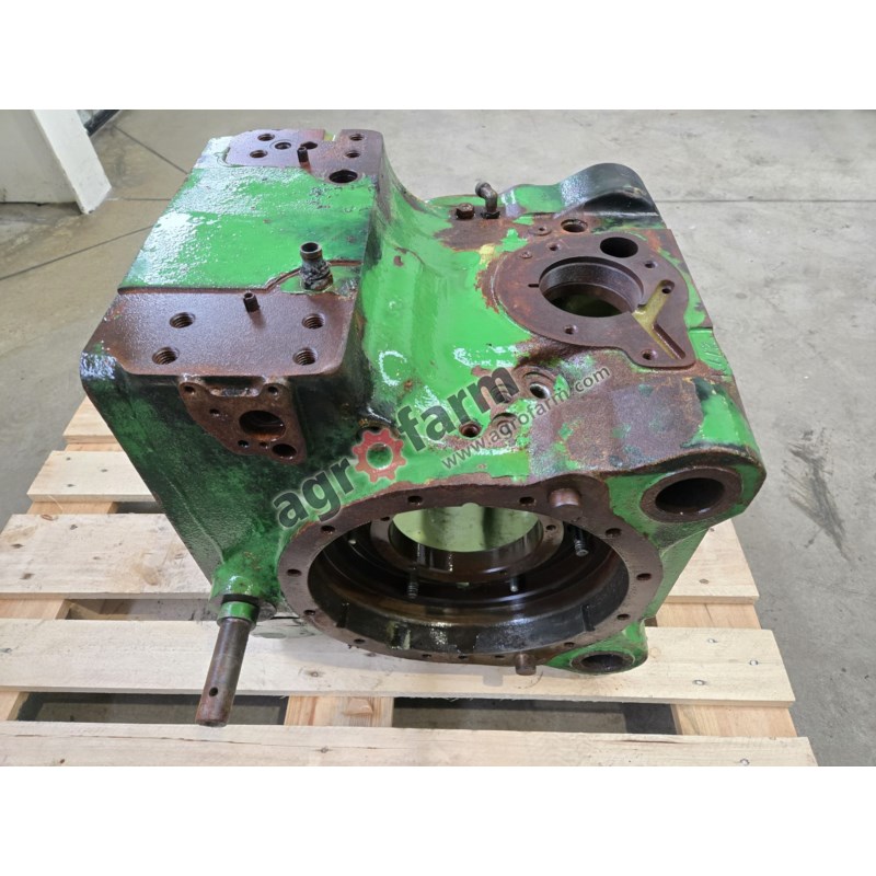 Housing JONH DEERE REAR AXLE L166525