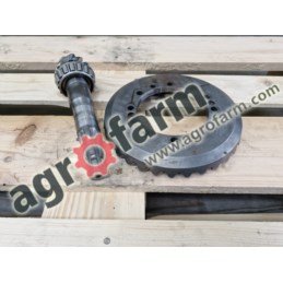 Wałek atakujący z kołem Massey Ferguson 6130