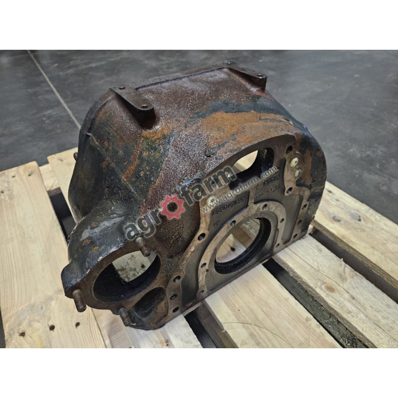 Obudowa koła zamachowego  Valtra N91, N101, N111
