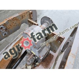 TUZ, przedni podnośnik, WOM, Renault Ares 735