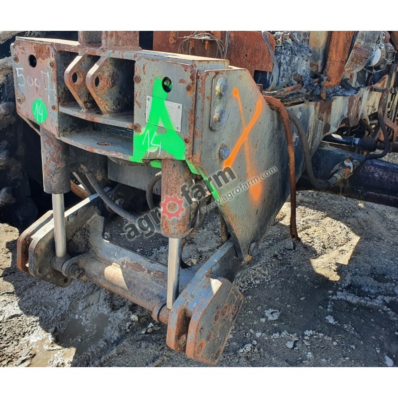 TUZ, przedni podnośnik, Renault Ares 556