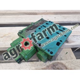 Obudowa John Deere 6155M