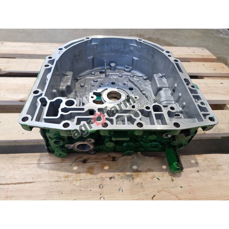 Obudowa skrzyni biegów John Deere 6155M