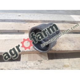 Piasta skrzyni biegów John Deere 6155M