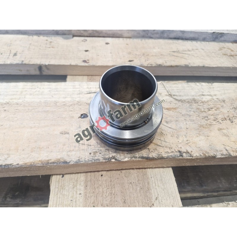 Tuleja skrzyni biegów John Deere 6155M