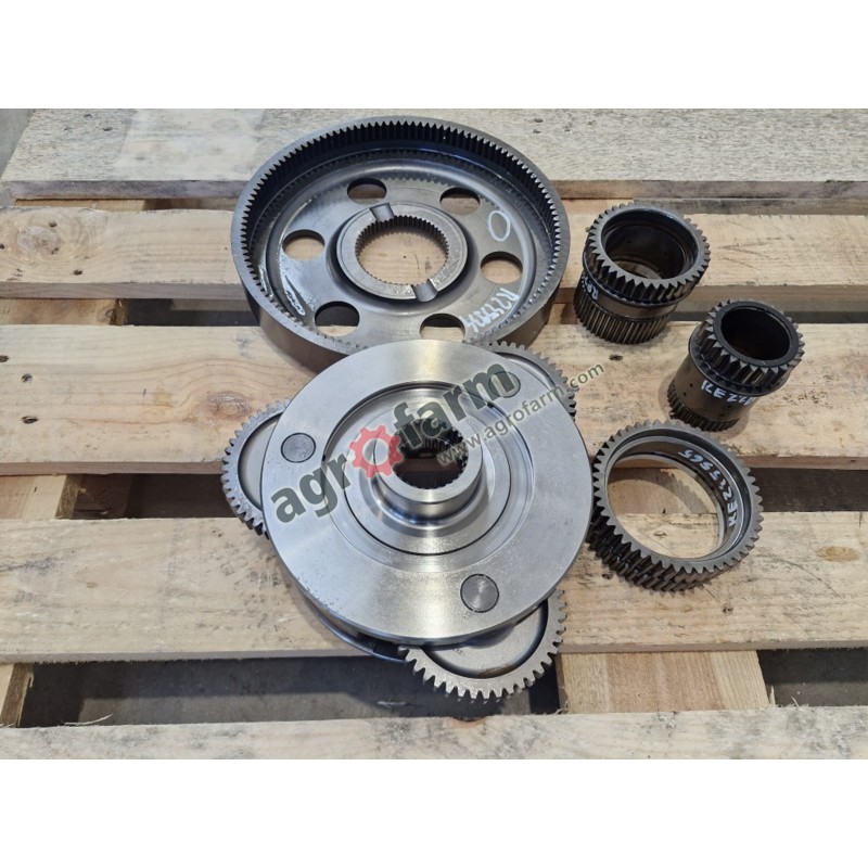 Układ planetarny skrzyni biegów John Deere 6155M