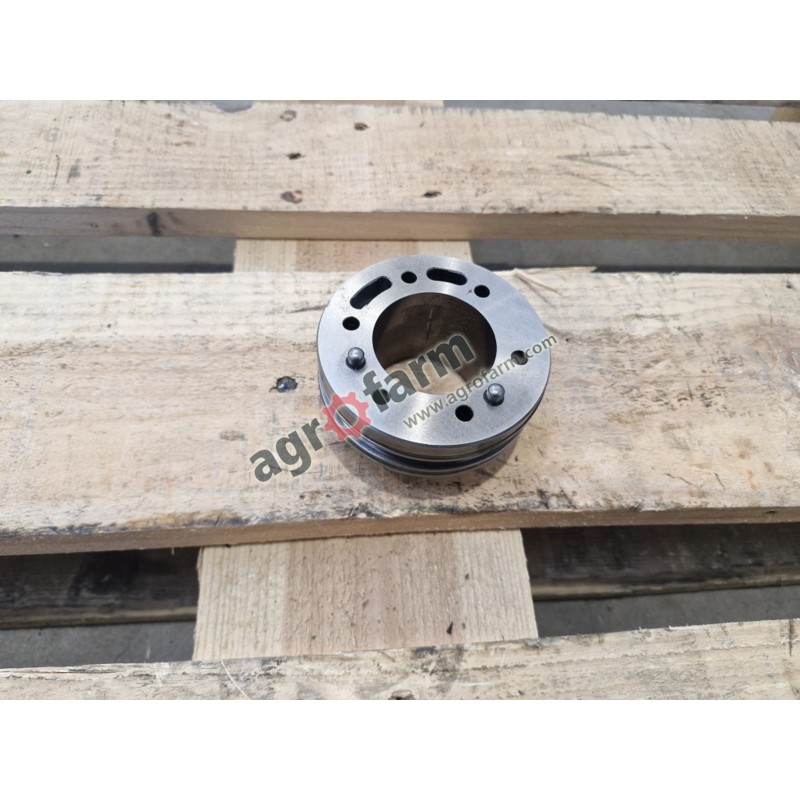 Tuleja skrzyni biegów John Deere 6155M