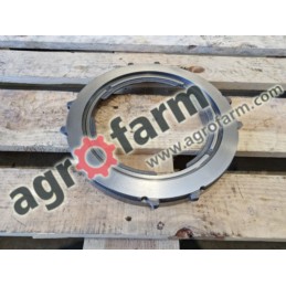 Docisk skrzyni biegów John Deere 6155M