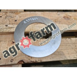 Podkładka dystansowa John Deere 6155M