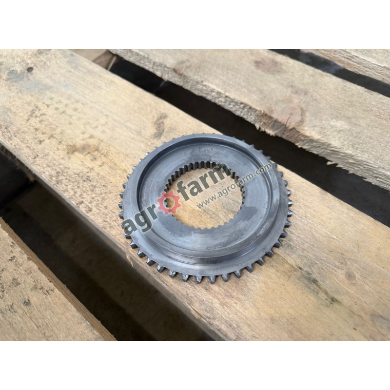 Nakładka skrzyni biegów Massey Ferguson