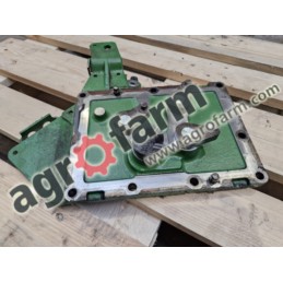 Gearbox cover John Deere 6155M