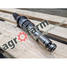 Gearbox shaft John Deere 6155M