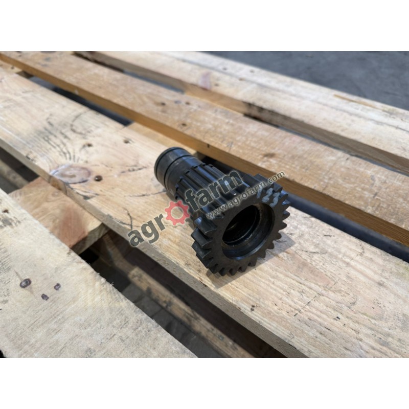 Wałek z26 Massey Ferguson 100/200