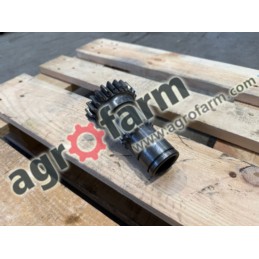 Wałek z26 Massey Ferguson 100/200