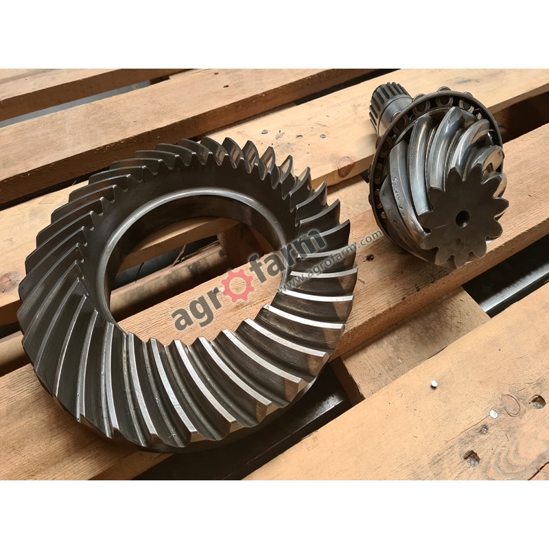bevel gear WITH FWD MASSEY FERG DISC WHEEL