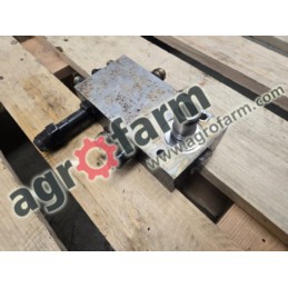 Rozdzielacz hydrauliczny Valtra T170, T171, T191