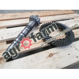 Tylny wałek atakujący z kołem z8x42 Valtra