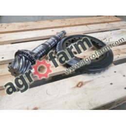 Tylny wałek atakujący z kołem z8x42 Valtra