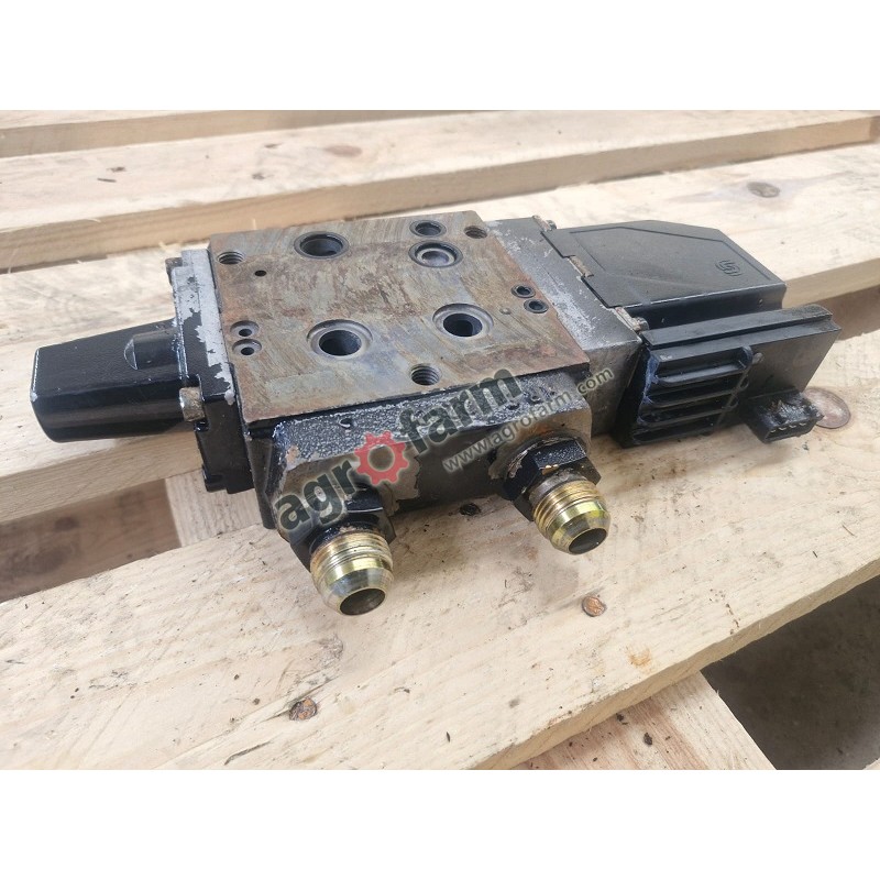 Zawór Valtra C90, M120, T130