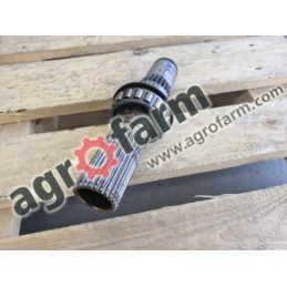 Wałek Massey Ferguson 8110, 8210, 8220, 8250