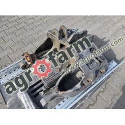 TUZ, przedni podnośnik, WOM Claas Axion 870