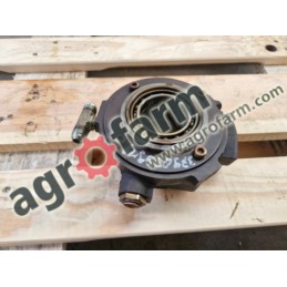 Obudowa pompy Massey Ferguson 5425, 6260, 6480