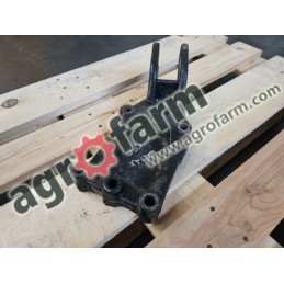 Uchwyt odciągu prawy Valtra C90, C150, C120, C130