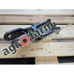 Uchwyt odciągu prawy Valtra C90, C150, C120, C130