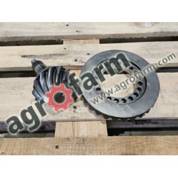 Wałek atakujący z kołem Z14x31  John Deere 6155M