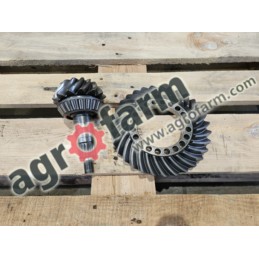 Wałek atakujący z kołem Z14x31  John Deere 6155M