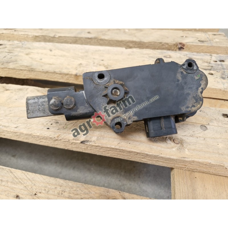 Potencjometr gazu McCormick 115, 120, 130, Mc95