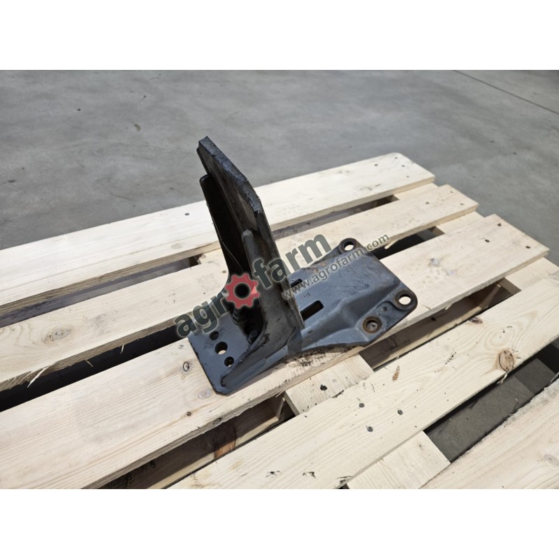 Mocowanie błotnika  FWD John Deere 6195R, 6155M